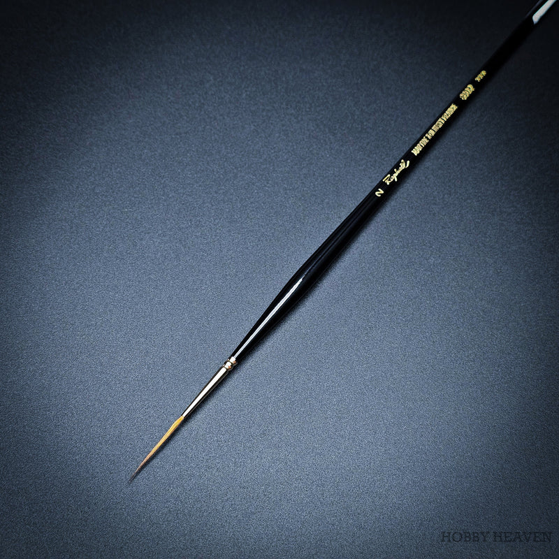 Raphael Series 8802 — Kolinsky Sable Round
