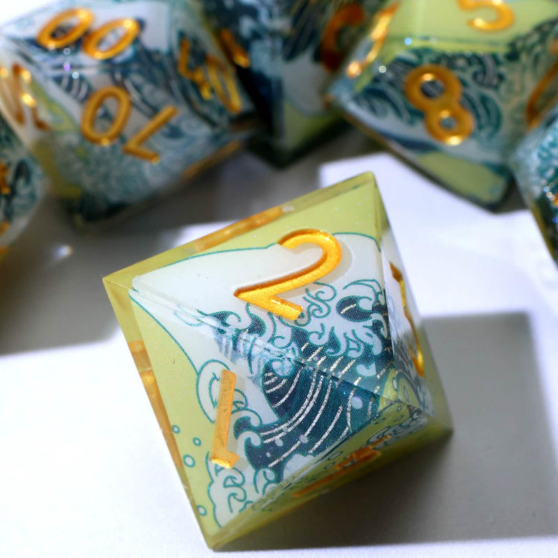 Dawnbreaker | Sharp Edge Dice | Resin | 7 Piece Set