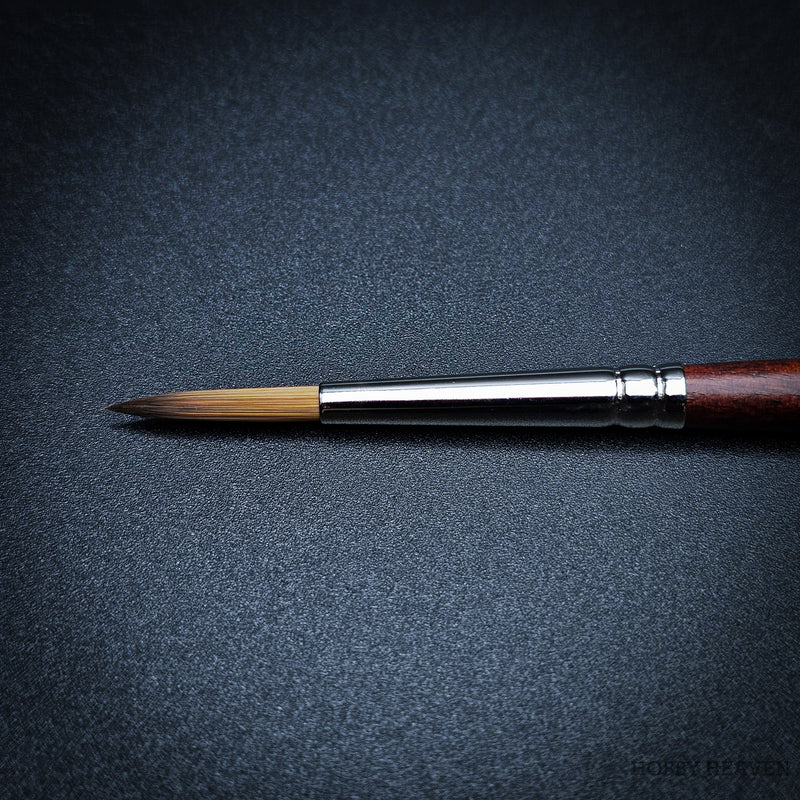 Raphael Precision 8504 — Synthetic Round