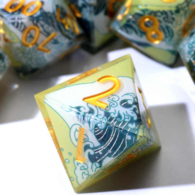 Dawnbreaker | Sharp Edge Dice | Resin | 7 Piece Set
