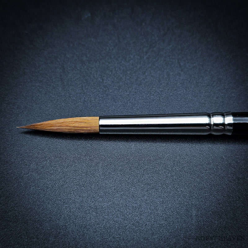 Raphael Series 8402 — Kolinsky Sable Round