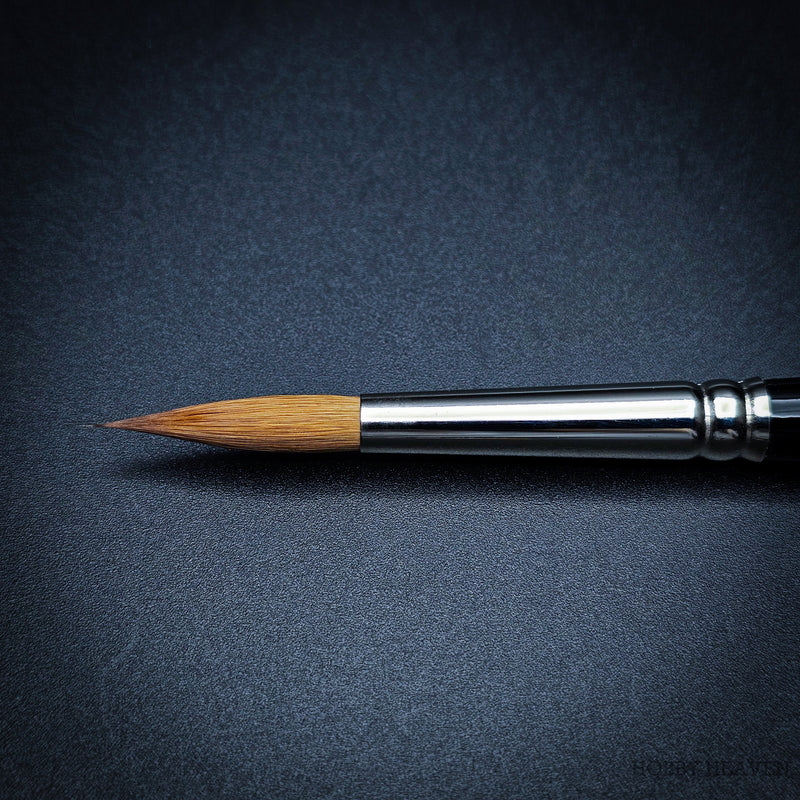 Raphael Series 8402 — Kolinsky Sable Round