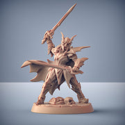 Bloodhunt Knight w/ Helmet Miniatures | The Bloodhunt | Fantasy D&D Miniature | Artisan Guild TabletopXtra