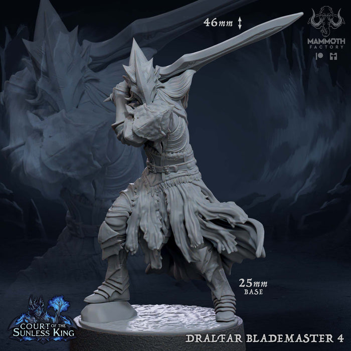 Dralfar Blademaster 4 | Court of the Sunless King | Fantasy Tabletop Miniature | Mammoth Factory