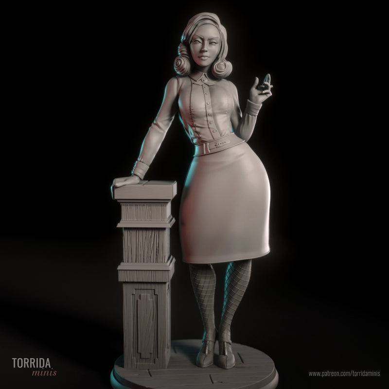 Elizabeth (Alt) | Pin-Up Statue Fan Art Miniature Unpainted | Torrida Minis