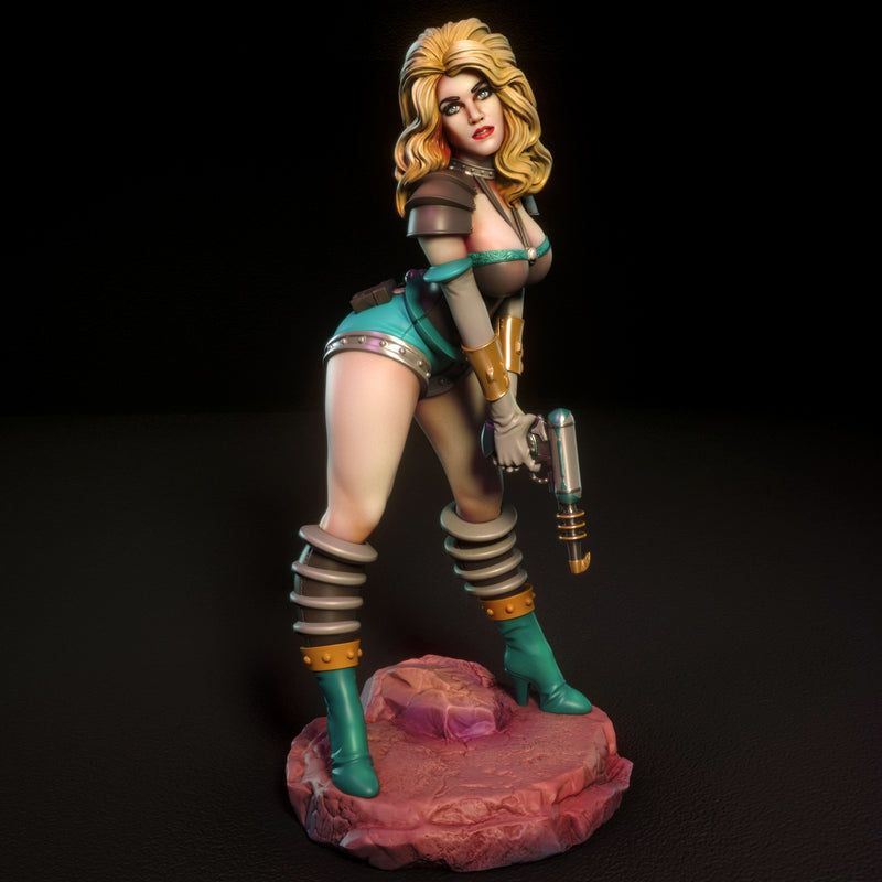 Janet | Pin-Up Statue Fan Art Miniature Unpainted | Torrida Minis