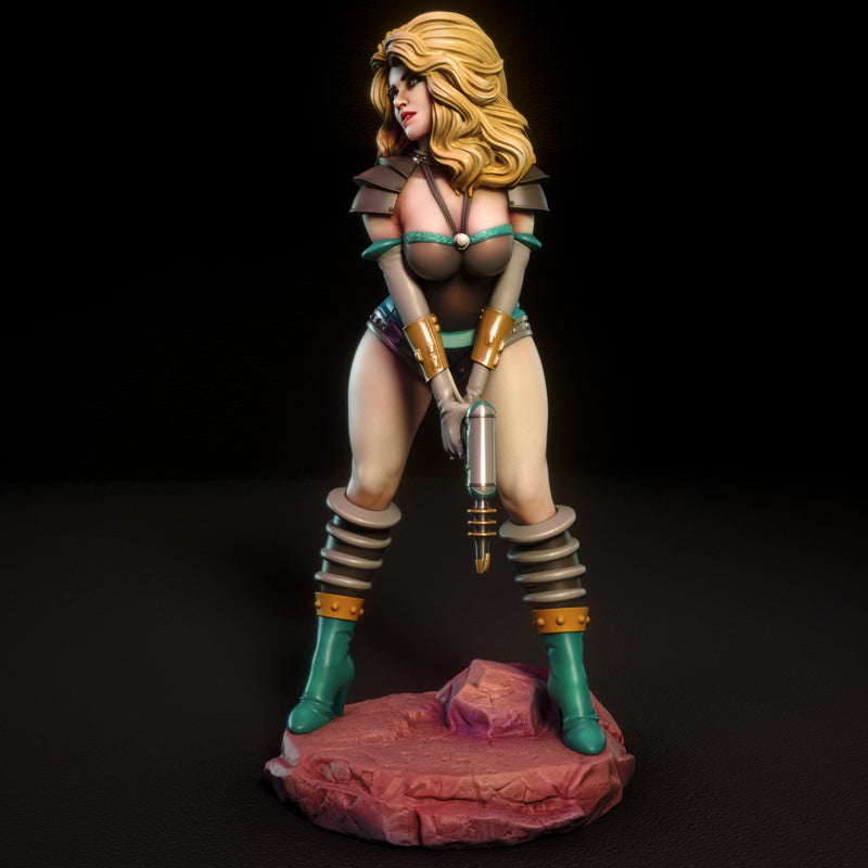 Janet | Pin-Up Statue Fan Art Miniature Unpainted | Torrida Minis