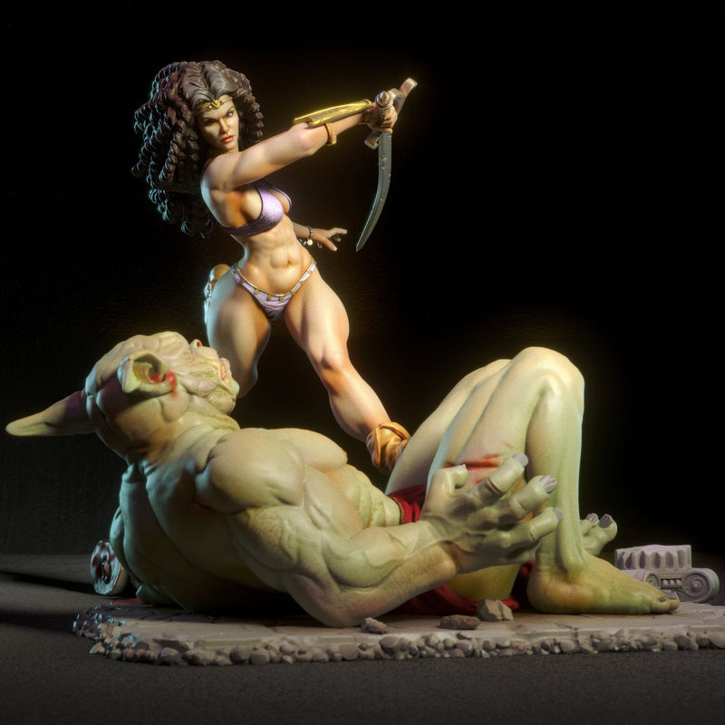 Marcella | Pin-Up Statue Fan Art Miniature Unpainted | Torrida Minis