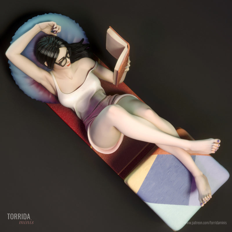 Moon | Pin-Up Statue Fan Art Miniature Unpainted | Torrida Minis