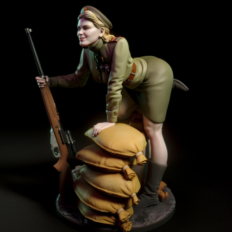 Roza | Pin-Up Statue Fan Art Miniature Unpainted | Torrida Minis