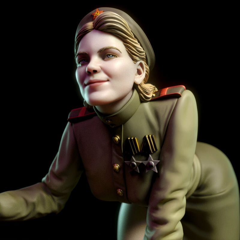 Roza | Pin-Up Statue Fan Art Miniature Unpainted | Torrida Minis