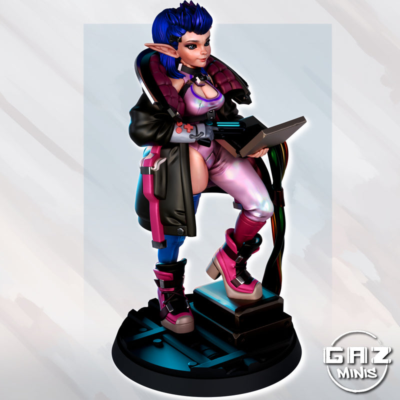 Elf Hacker Eldrin Swiftcode | Fantasy Pin-Up | Fantasy Miniature | Gaz Minis