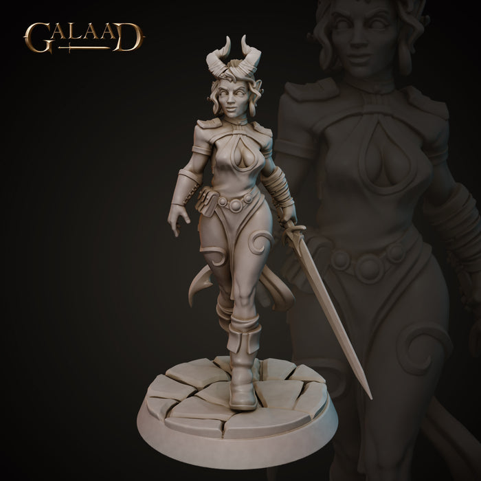 Seductress | Tieflings | Fantasy Miniature | Galaad Miniatures