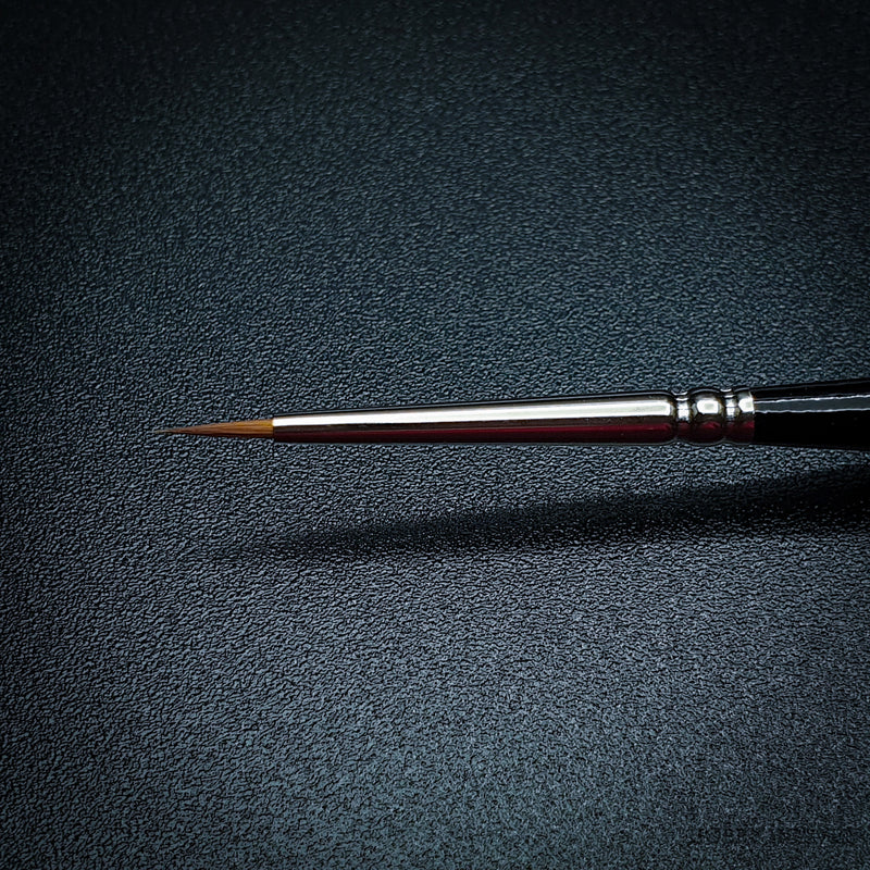 Raphael 8404 — Kolinsky Sable Round