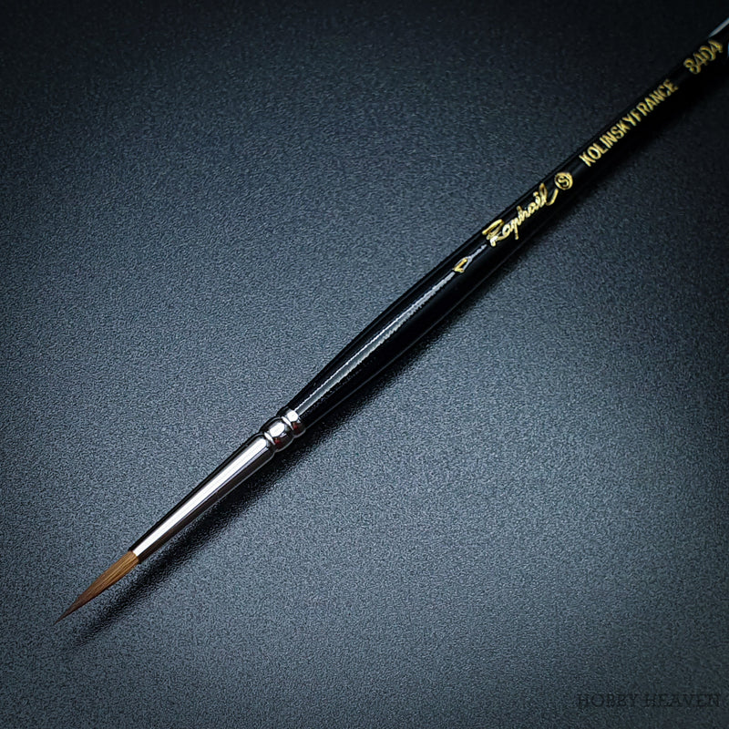Raphael 8404 — Kolinsky Sable Round