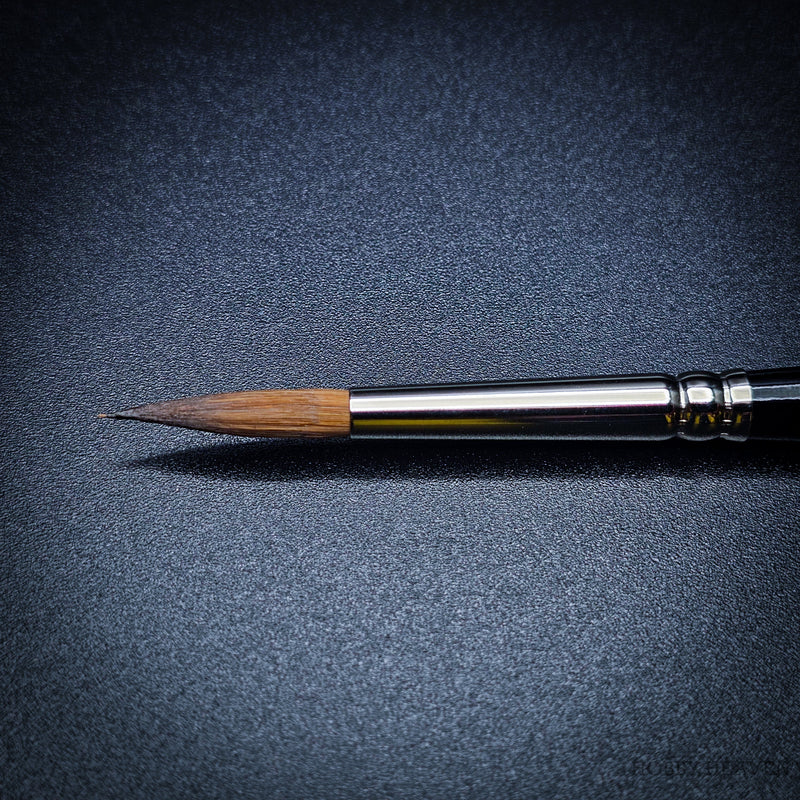 Raphael 8404 — Kolinsky Sable Round