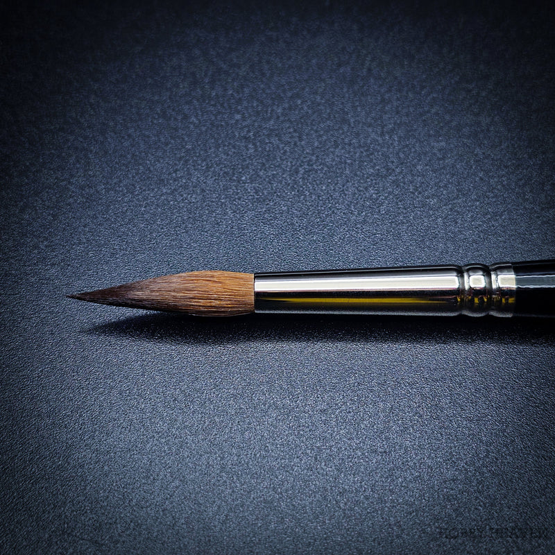 Raphael 8404 — Kolinsky Sable Round
