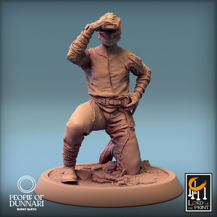 Amarok Sandweaver I | People of Dunnari | Fantasy Miniature | Rescale Miniatures