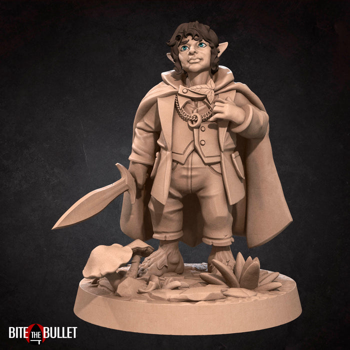 Halfling Explorer A | Bullet Rings | Fantasy Miniature | Bite the Bullet